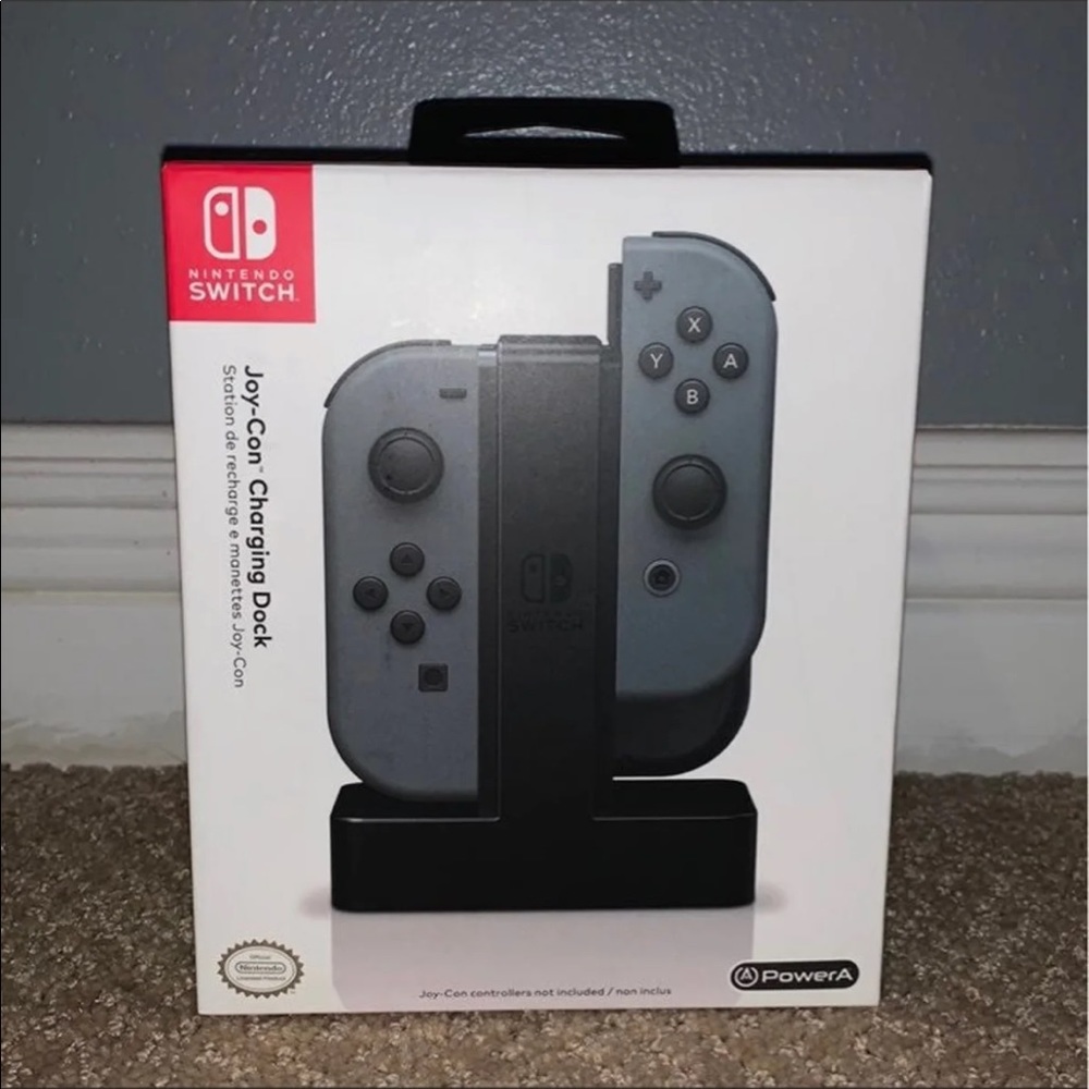 ‼️SOLD‼️ Nintendo Switch Joycon Stand/Charger